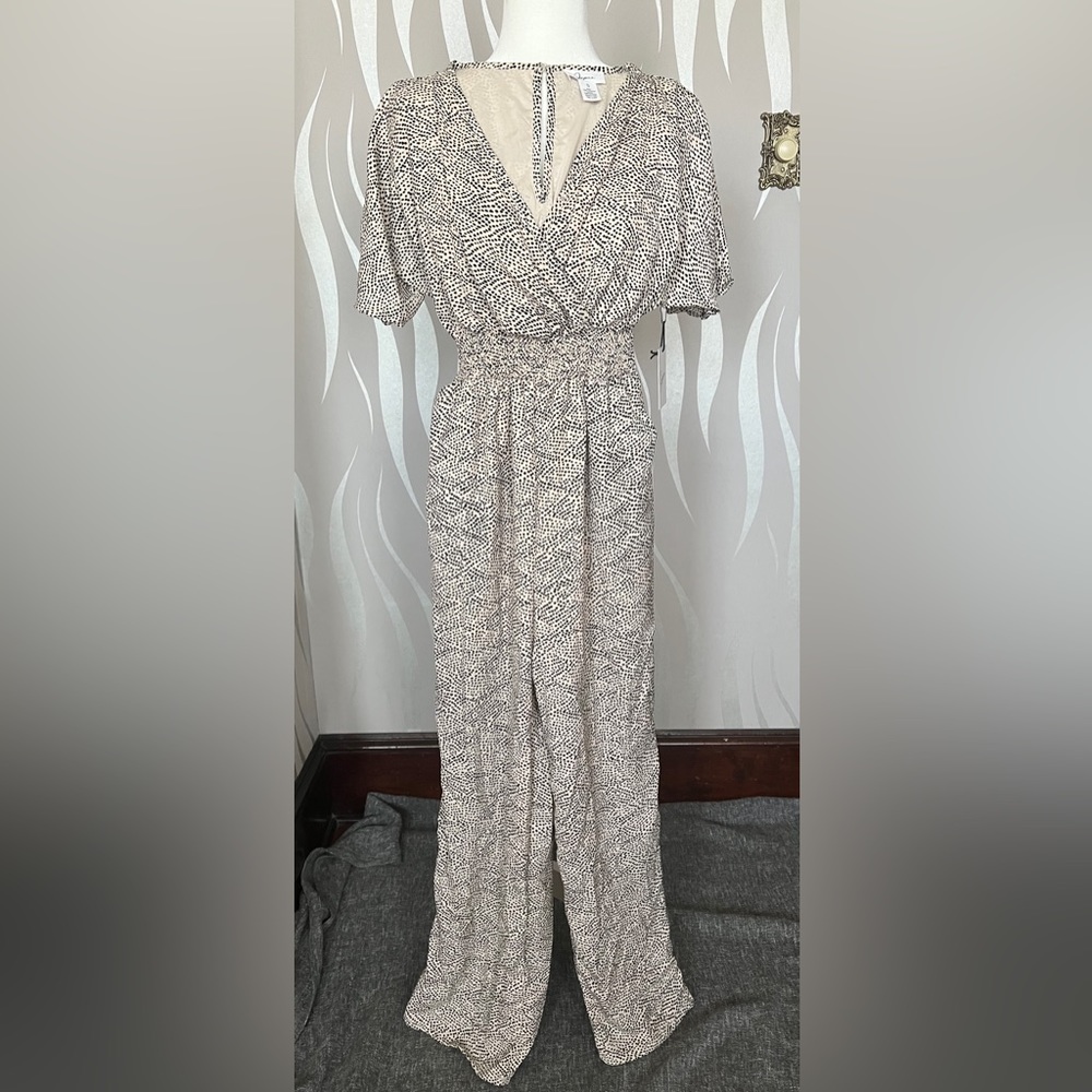Brand new , brand name Gapra , size small , 40 inches from waist down
